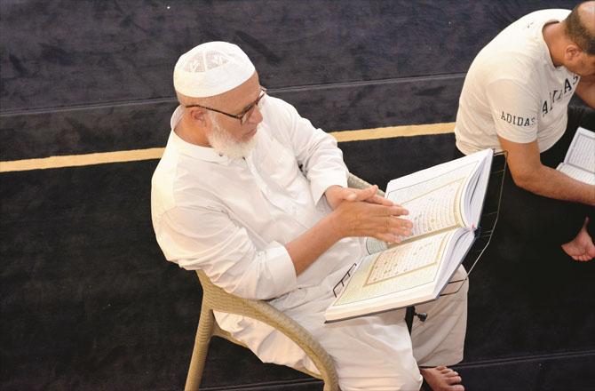 There is such beauty, grace and sweetness in the composition of the sentences of the Holy Quran that no example can be presented.