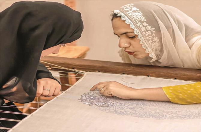 کڑھائی بُنائی کتنی اہم؟ اس ہنر سے دوری کیوں؟