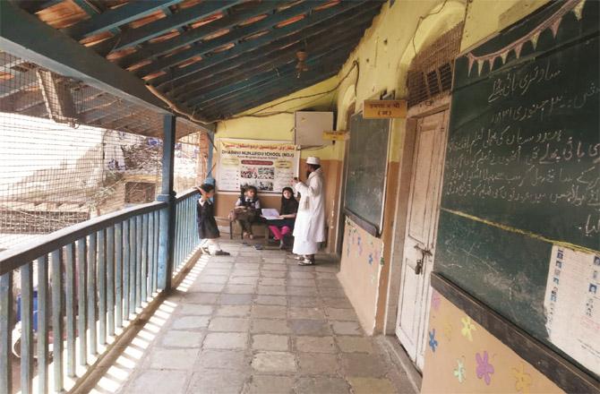 Dharavi`s Urdu school where students are facing difficulties.