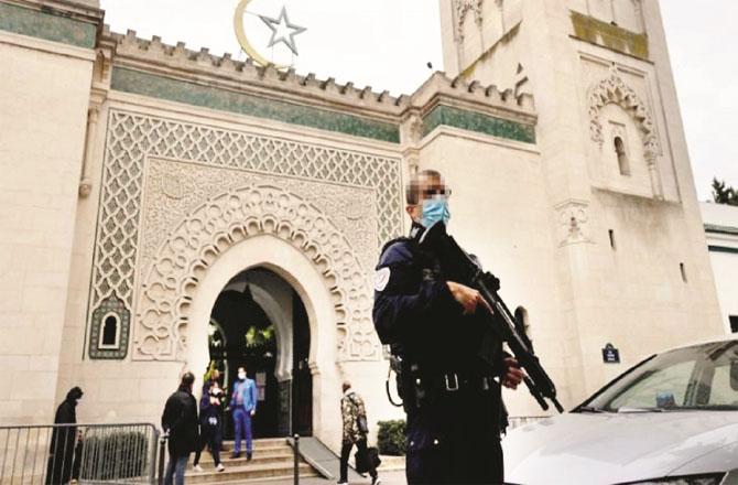 Mosques continue to be targeted in France (file photo)