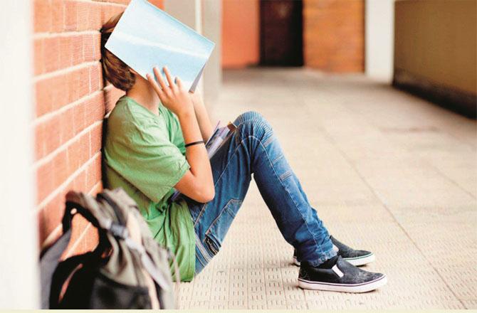 Students` education is being hampered due to non-payment of school and college fees.