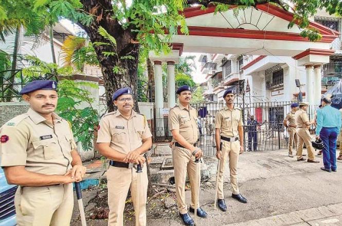 A police force has been deployed outside Eknath Shinde`s residence..Picture:INN