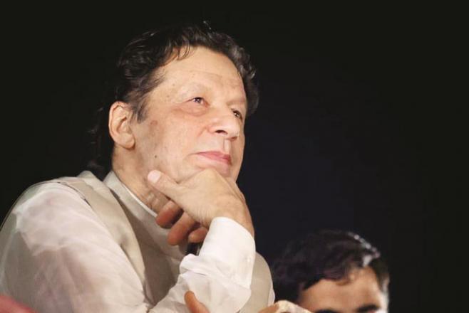 پاکستان کےسابق وزیر اعظم عمران خان کی جاسوسی کا الزام ،سوشل میڈیا پر موضوع بحث