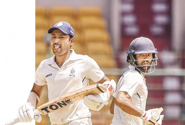Later, Shabham Sharma also scored a century. The MP team is 2 runs behind Mumbai.Picture:INN