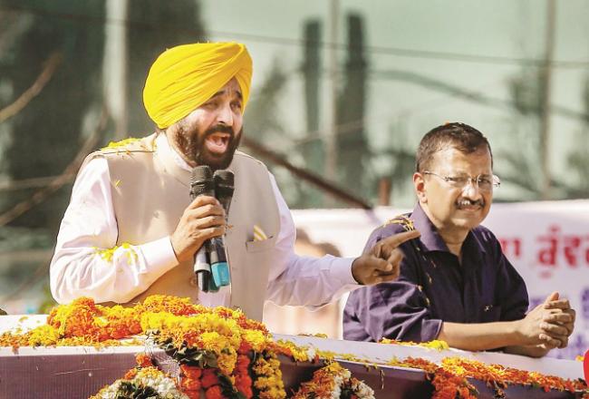 After winning the Punjab Assembly elections, Aam Aadmi Party organized a road show in Amritsar to celebrate and express gratitude..Picture:PTI