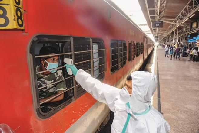 A similar checkpoint was set up at Patna station in the second wave.Picture:INN