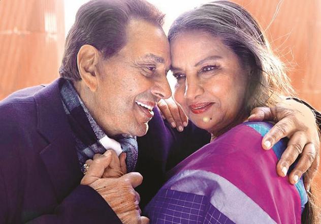 Dharmendra  and Shabana Azmi.Picture:INN