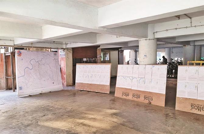 Maps of the new delimitation of wards are visible in the Kalyan Dombivli Municipal Corporation.