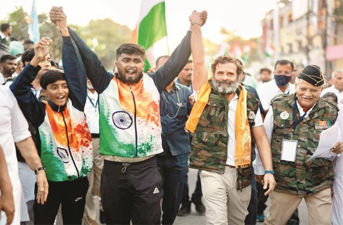 Rahul`s `Bharat Jodo Yatra` has covered a distance of more than 2,000 km