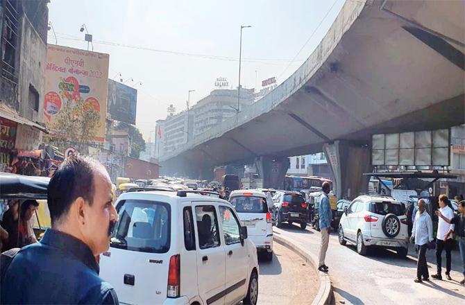 The famous Delhi Gate area near Surat station where majority community voters are high.