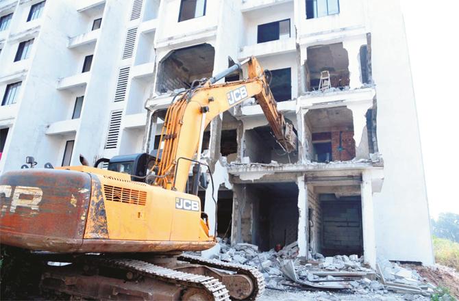 Demolition of illegal building of Shivsagar Builders