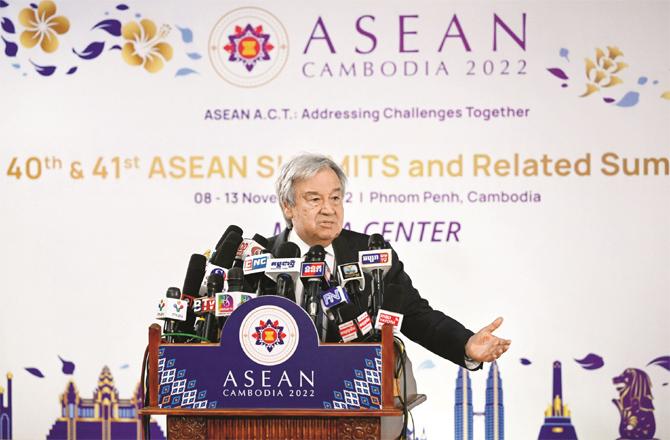 United Nations Secretary General Antonio Guterres addressing the media