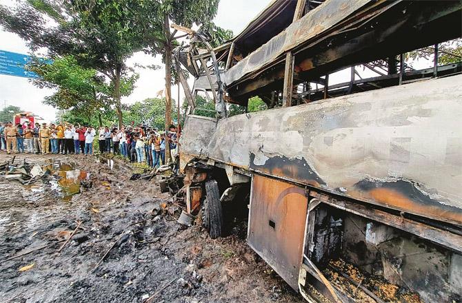 The bus that was involved in the accident is completely burnt