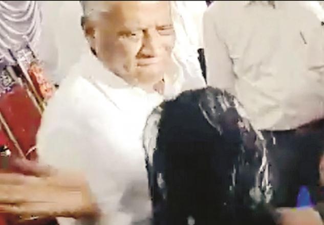 Wazirvi Somna slapping the woman.Picture:INN