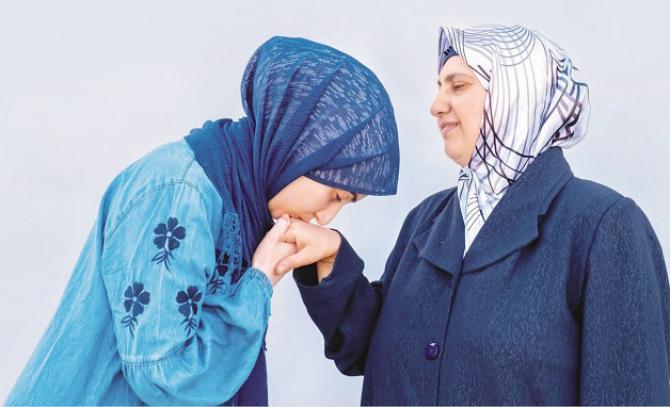  You can face all kinds of situations because Allah has placed flexibility in woman`s nature .Picture:INN