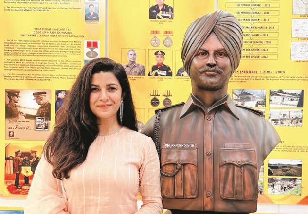 Nimrat Kaur unveiled a statue of her father.Picture:INN