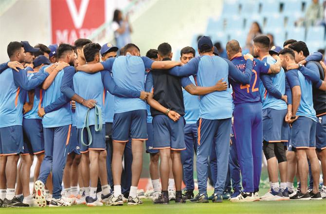 The players of the Indian team are busy preparing the strategy. (PTI)