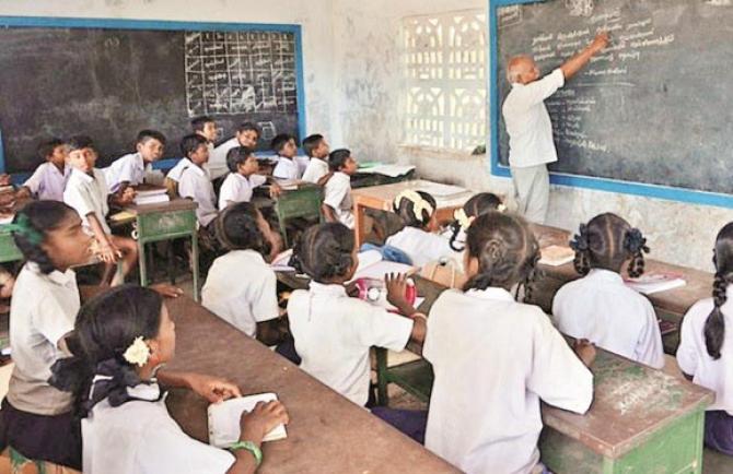 Due to the lack of teachers in BMC schools, there is a fear that the education of students will be affected. .Picture:INN