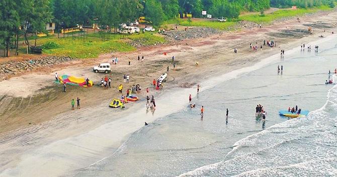 A breathtaking view of Ladghar Beach located in Dapoli. Photo. INN