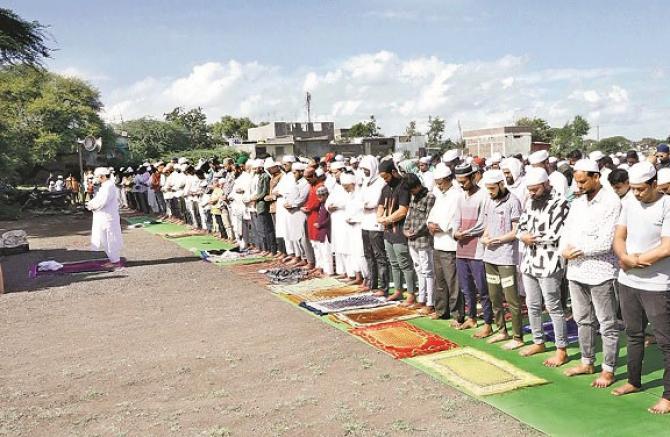The scene of Namaz Istiqa in Dulha Shah Abdul Rahman. Photo. INN
