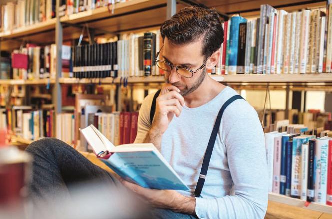 American society, despite all its strengths and weaknesses, is characterized by the fact that it has a large number of people who have a taste for books. Photo: INN