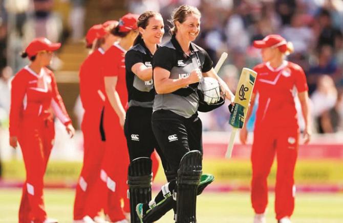 New Zealand cricket team star players Sophie Dwayne and Amelie Kerr. Photo: INN