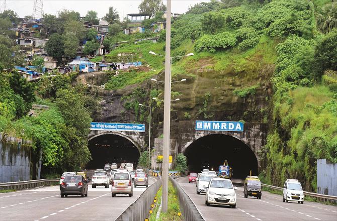 The plan to build a bridge to reach the freeway from different areas of the city is under consideration. (file photo)