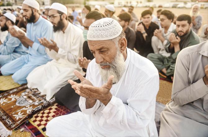 The nominal servants of Allah fear Allah and are concerned about gaining His pleasure