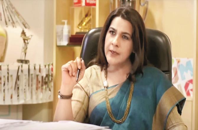 Amrita Singh has played the role of a school principal in Hindi Medium