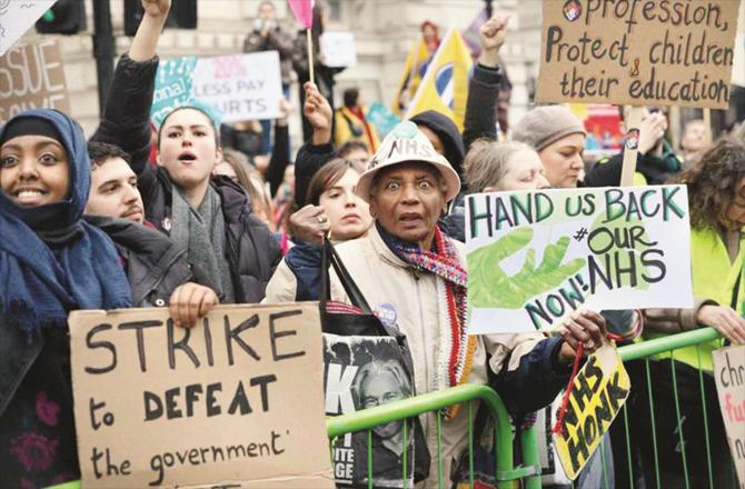 A scene of a protest by medical staff in London, the British capital.