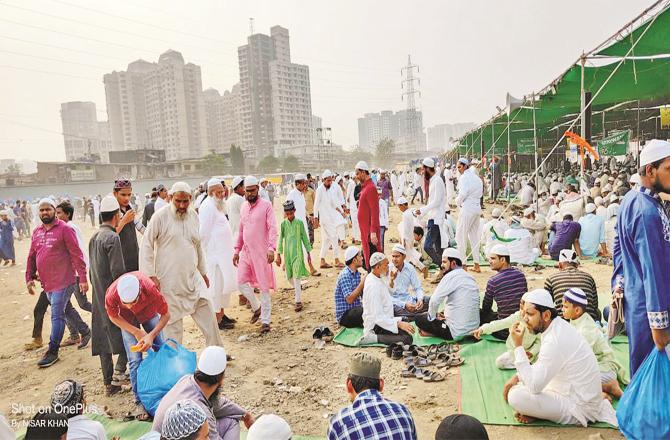 It can be shown to the participants on the last day at the Tablighi Mass at Deonar Ground. (Photo: inquilab)