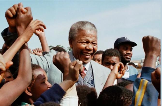 افریقی گاندھی نیلسن منڈیلا کی زندگی پر ایک نظر