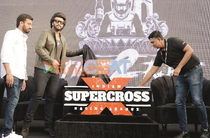 Arjun Kapoor (left) inaugurating the Supercross League.