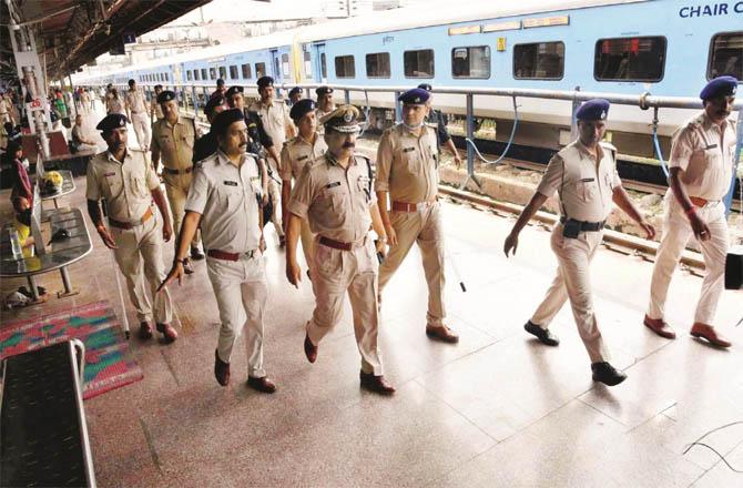Bhasawal RPF took action by filing a complaint on its own