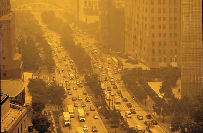 The busiest road in New York amid the fog. (AP/PTI)