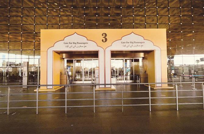 A special gate has been built to welcome pilgrims at Mumbai Airport.