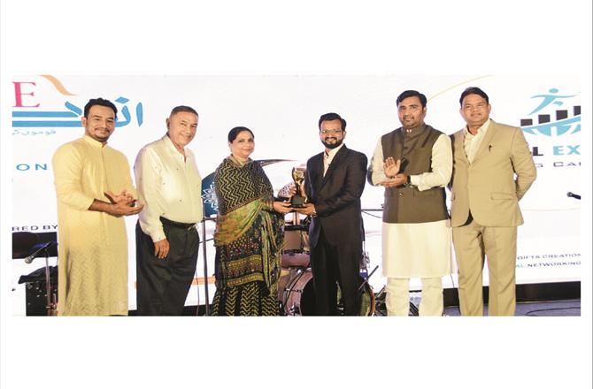 Capital Express was awarded for outstanding performance, bagging the Sagarkothari Award