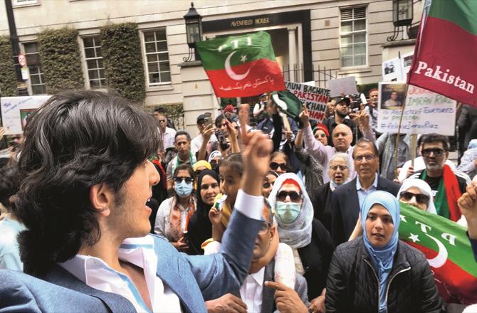 A scene from the protest for the release of PTI women workers in London.