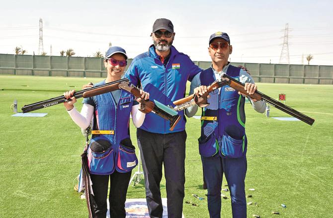 Indian marksman Mairaj Ahmed Khan and Ganemat Sekhon with coach