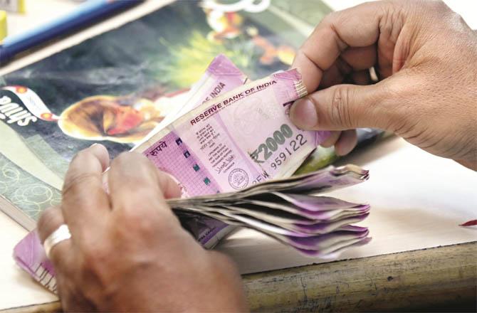 Ban on 2000 note is proving to be beneficial for some, then it has become a source of benefit for some