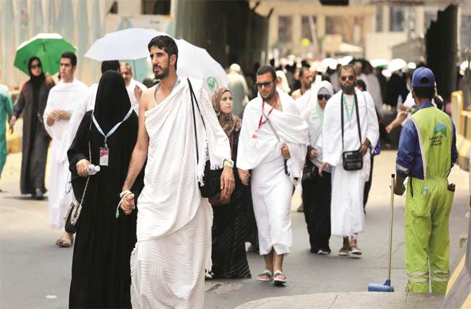 Less than a month left to pay Hajj members (file photo)