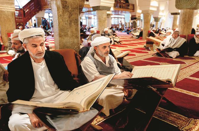 آیت الکرسی کامطالعہ اُن قرآنی آیات کی روشنی میں جن کا آغاز ’اللہ‘ سے ہوتا ہے