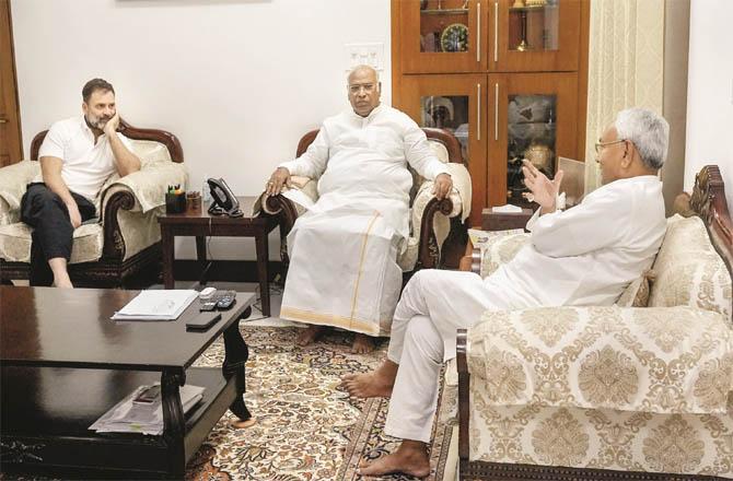 On Monday, Nitish Kumar met Congress president Mallikarjun Kharge at his residence. Rahul Gandhi was also present on the occasion. (PTI)