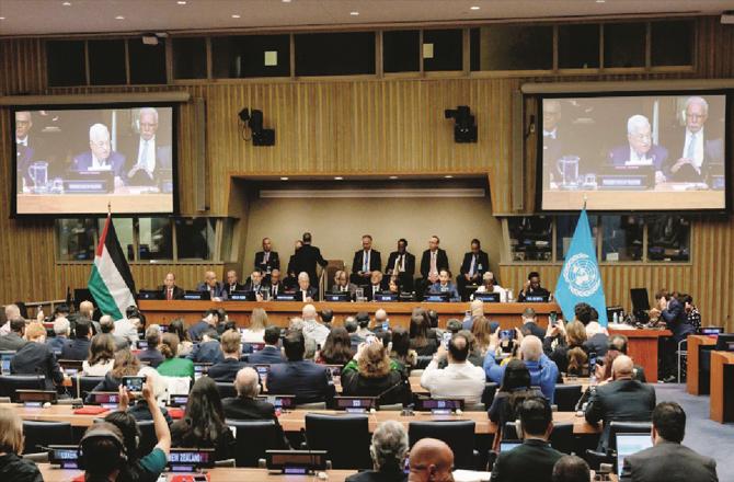 Mahmoud Abbas addressing the United Nations General Assembly on Nakba Day