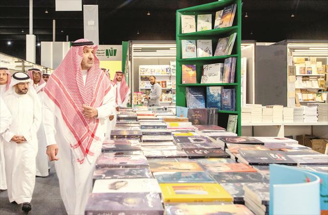 Faisal bin Salman Al Saud, governor of Madinah, participating in the book fair.