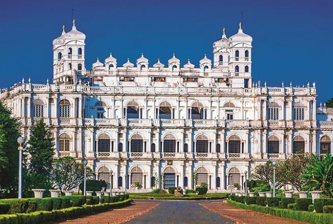 Jay Vilas Palace was built to accommodate royal guests. Photo: INN