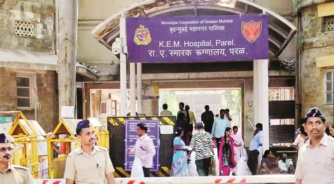 KEM Hospital located in Parel. Photo: INN