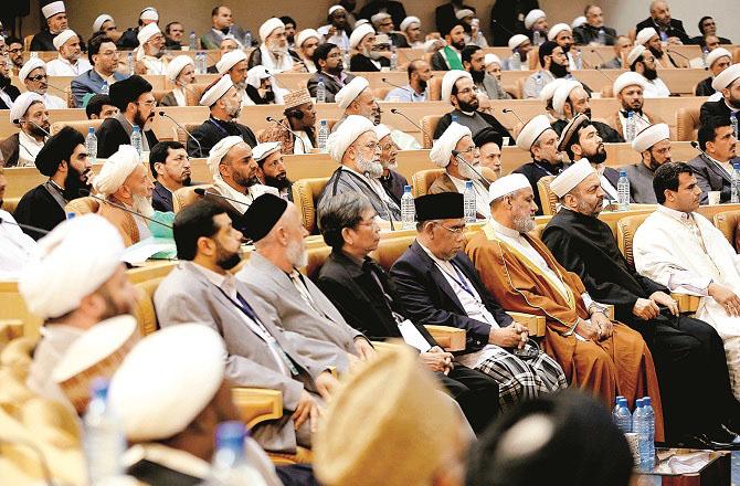 The gathering of the Ummah is one of the main sources of Shari`ah. Photo: INN