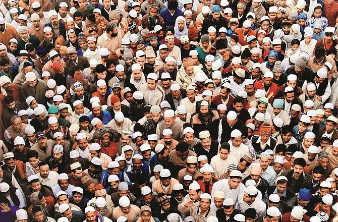 It is important for believers to maintain Islamic brotherhood. Photo: INN