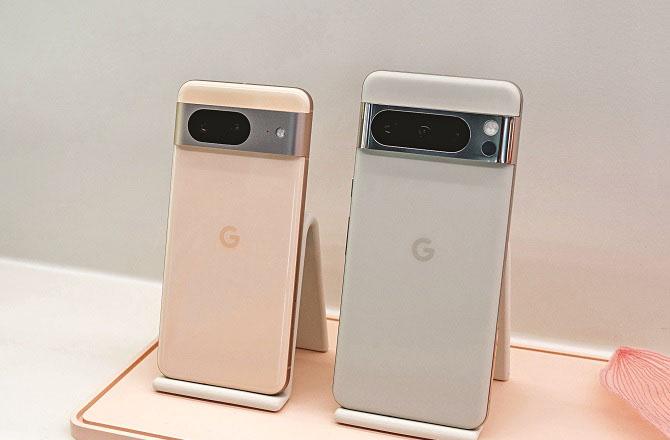 Google`s Pixel 8 And Pixel 8 Pro. Photo: INN